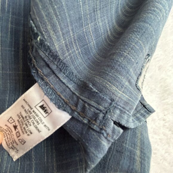 REI Mens Short Sleeve Button-Up Shirt Large Gray Space Dye Casual Lightweight - Picture 4 of 7